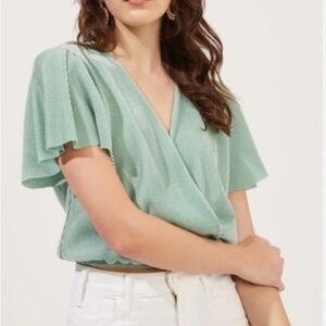 ASTR the Label light green cropped wrap top size L